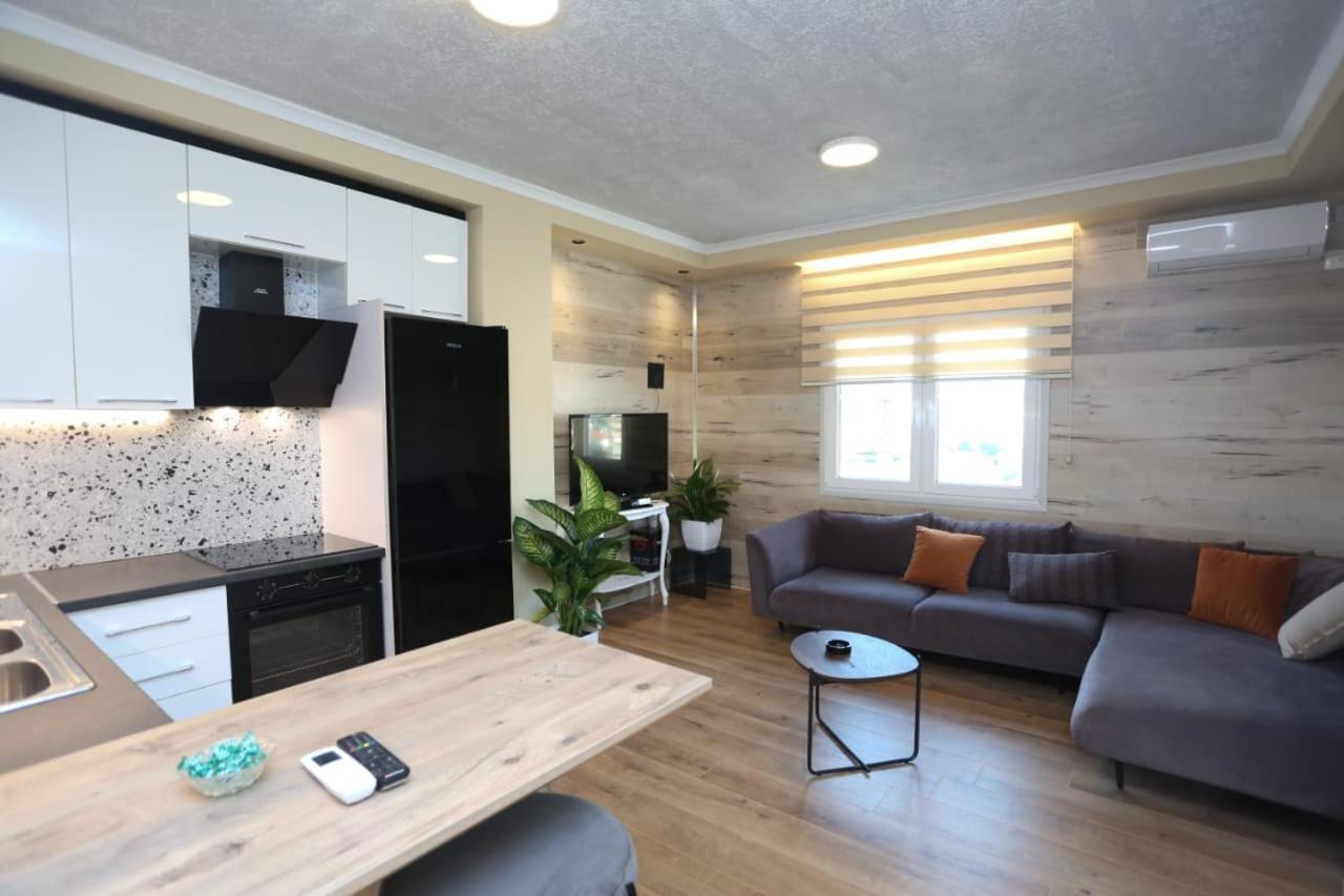 David Center Apartment Tirana Buitenkant foto